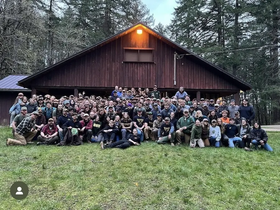 a large group of people
