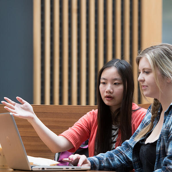 students discussing a project